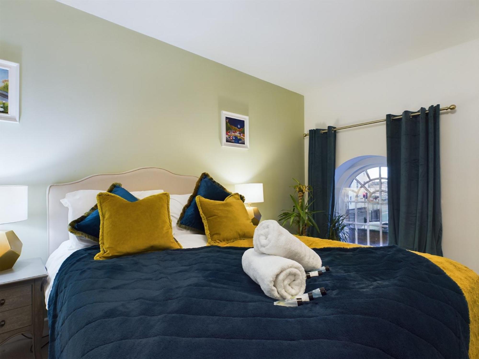 Modern Duplex Central Free Parking Wi-Fi Cheltenham Exterior foto